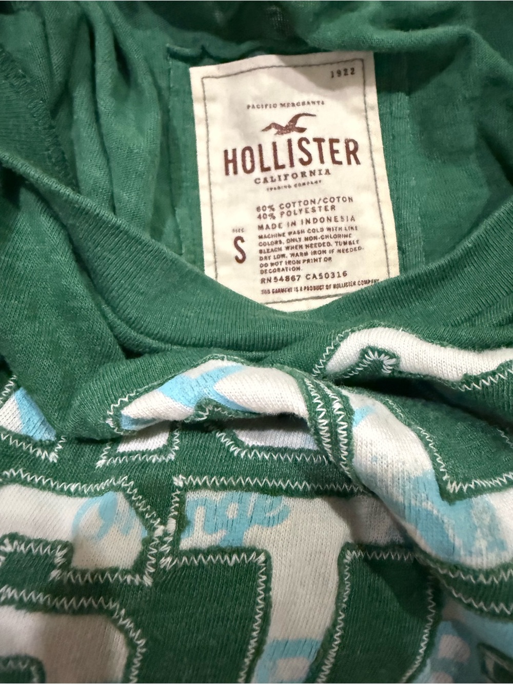 Hollister t shirt, small - Picture 3 of 3